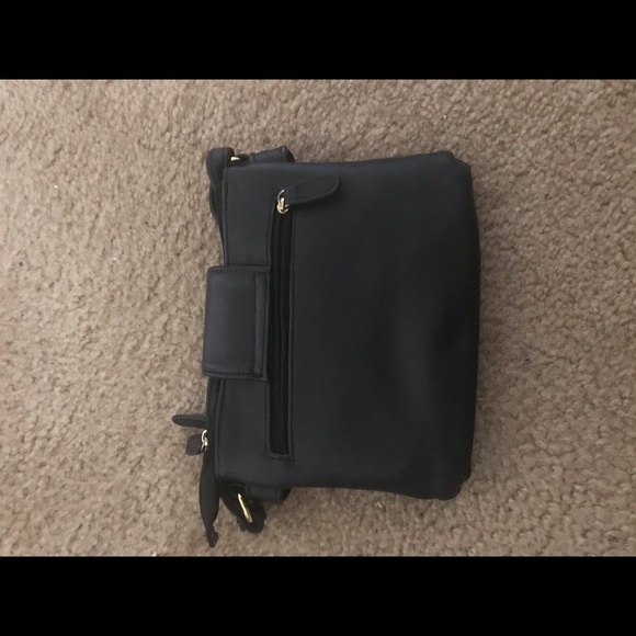 Black & Gold Faux Leather Purse - Picture 3 of 4